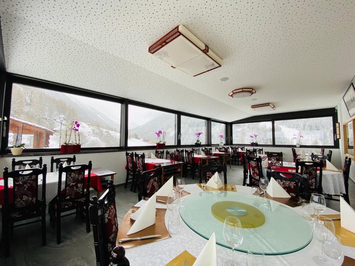 Qi-Lin Hotel Restaurant Ayer Exterior foto